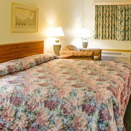 Economy Inn Express By Magnuson Worldwide Колумбус Экстерьер фото